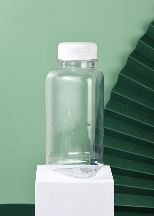 Dreieckige 300-ml-PET-Flasche